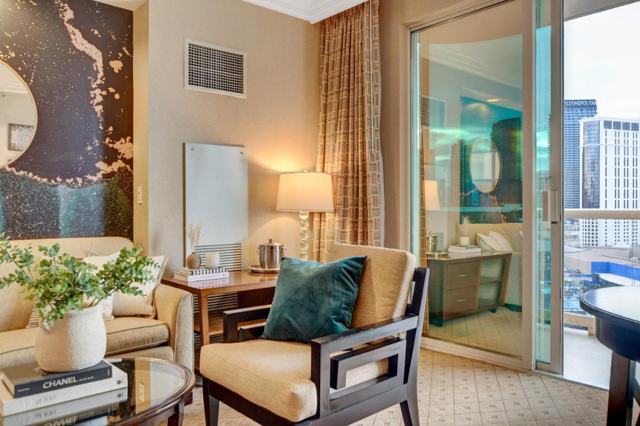 Balcony Full Strip View Suite Mgm Signature Free Valet Las Vegas Exterior foto